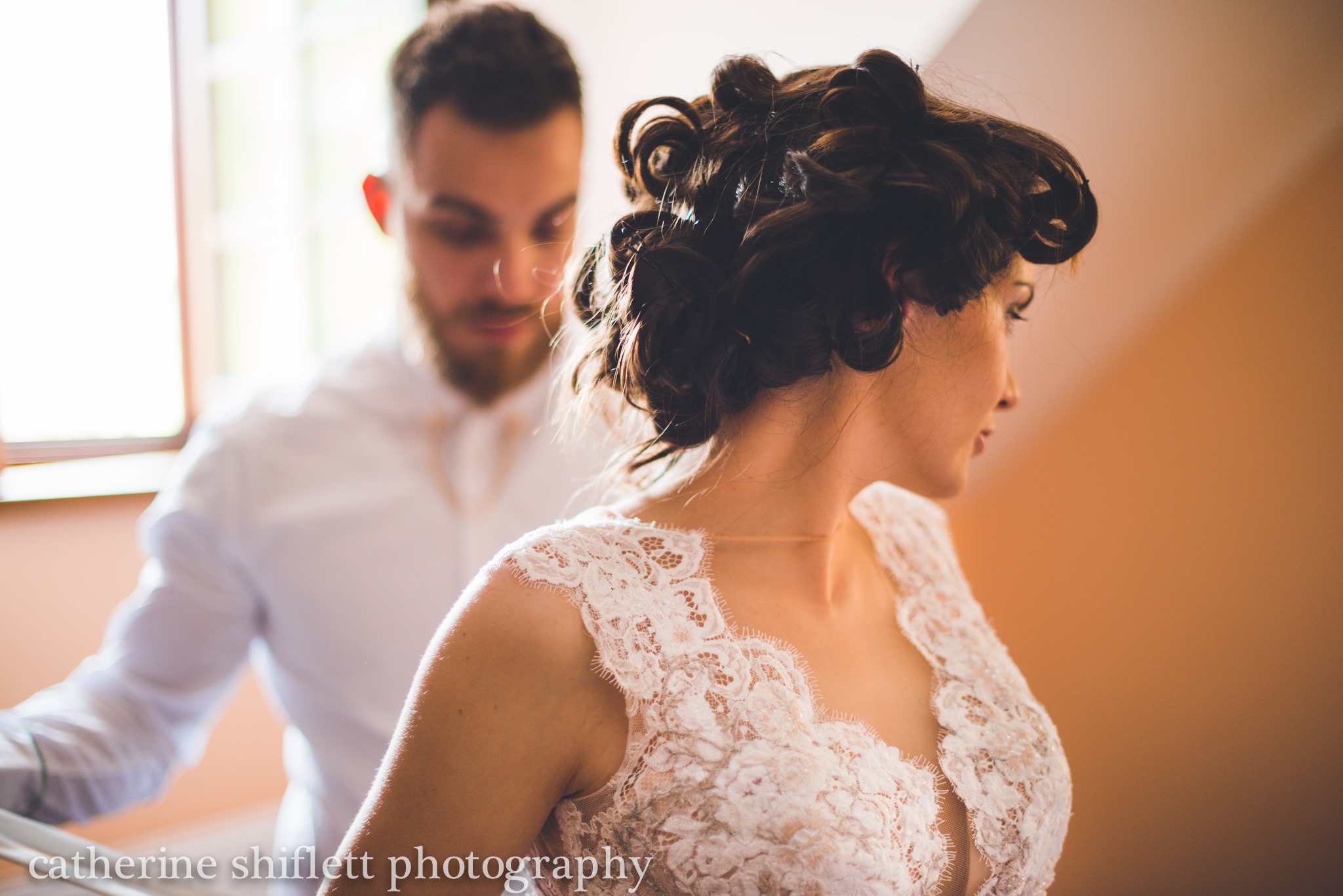 Catherine Shiflett Photography, wedding photography, getting dressed, candid behind the scenes, shot on Nikon D800